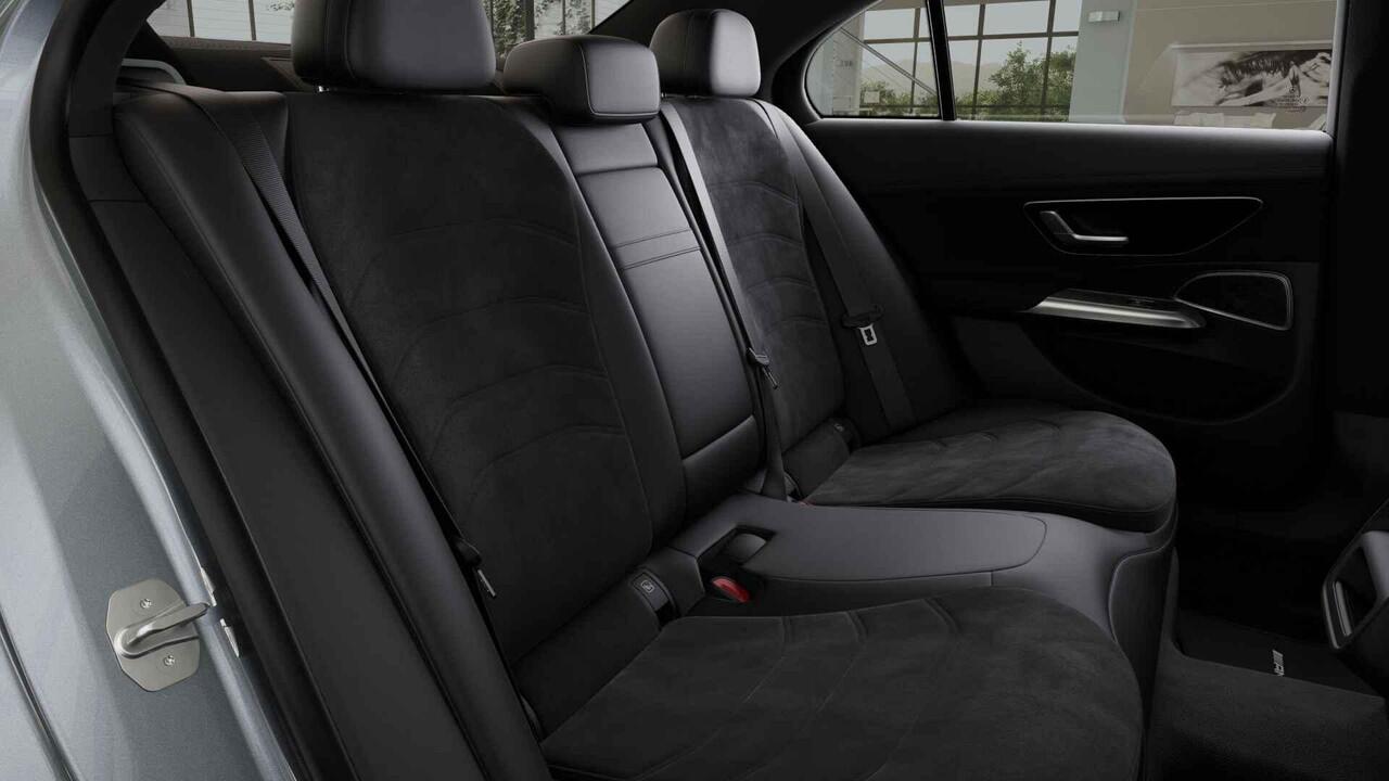 Mercedes-Benz E-KLASSE 300e Sport Edition | Panoramaschuifdak | 360° camera | Dodehoekassistent | Burmester | Nightpakket |