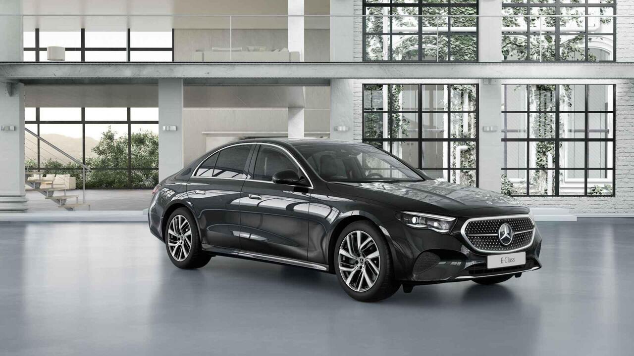 Mercedes-Benz E-KLASSE 300e Luxury Line | Panoramaschuifdak | Stoelventilatie | Head-up display | Burmester | MBUX Superscreen | Rijassistentiepakket |