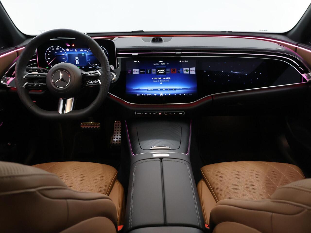 Mercedes-Benz E-KLASSE 300e Sport Edition | Panoramaschuifdak | Premium Plus | Night | Rijassistentiepakket Plus | Stoelventilatie | Burmester | Airmatic |