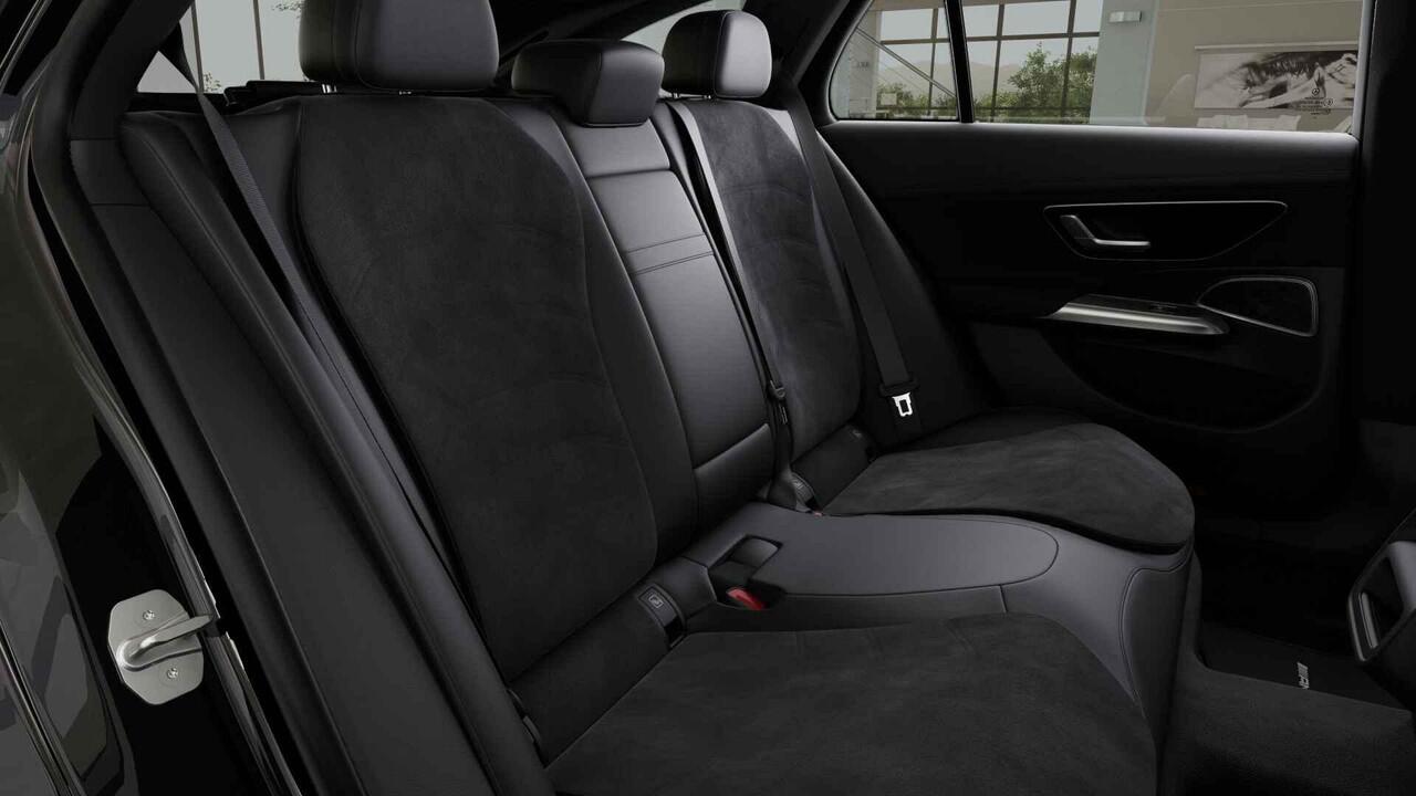 Mercedes-Benz E-KLASSE 300e Sport Edition | Panoramaschuifdak | Head-up | Trekhaak | Burmester | Nightpakket | 360° camera |