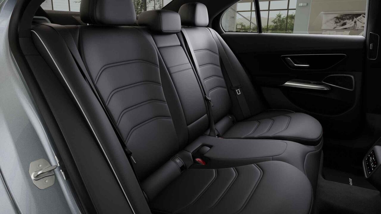 Mercedes-Benz E-KLASSE 300 e Sport Edition | Panoramaschuifdak | Premium | Rijassistentiepakket | Leder | Burmester | 360° camera |