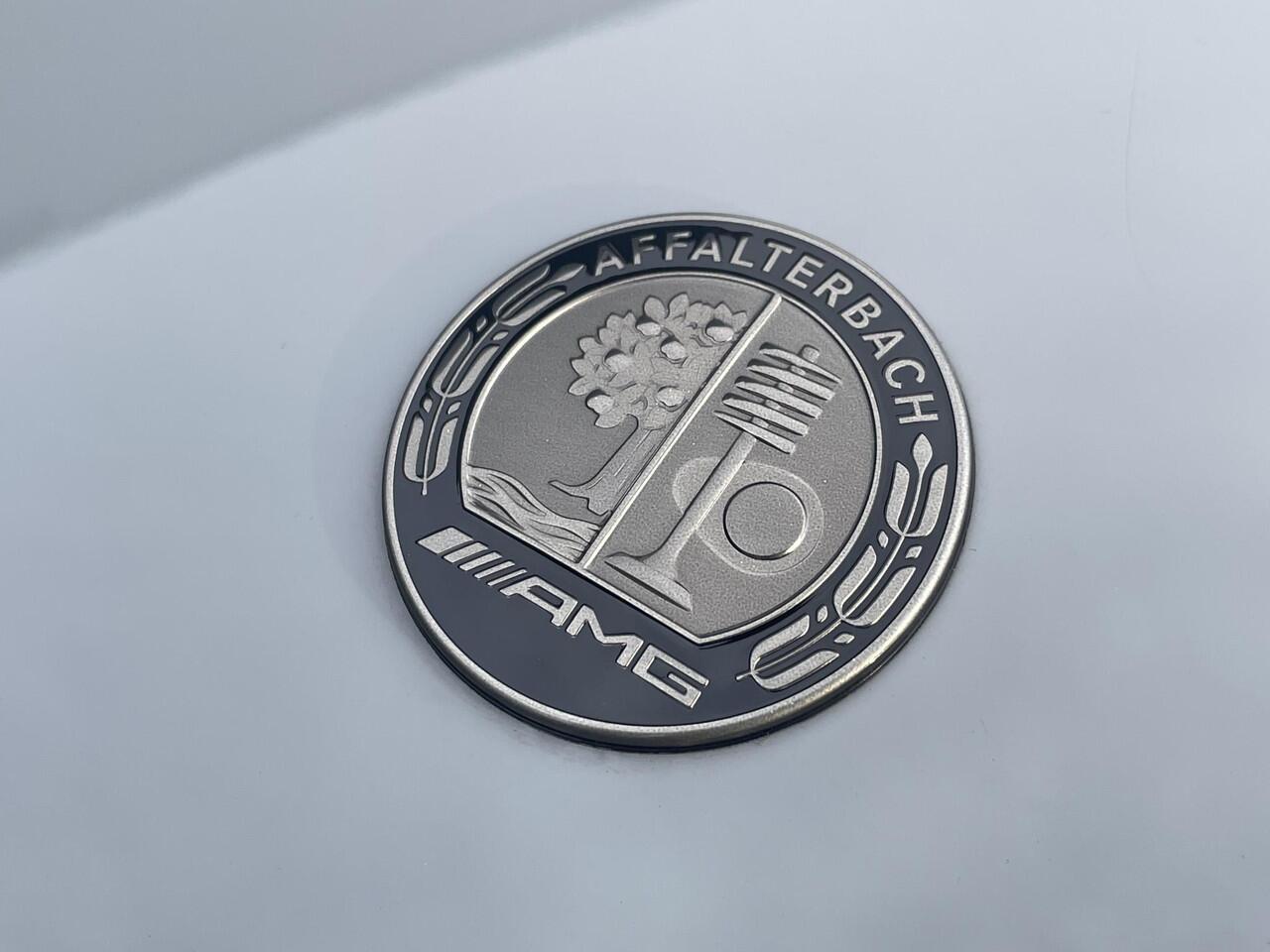 Mercedes-Benz E-KLASSE AMG 53 4MATIC+ Night Edition | Alpine grijs MANUFAKTUR | DIGITAL LIGHT | Panoramadak | AMG carbon exterieur pakket | AMG night pakket | Head-up display | AMG Real Performance Sound