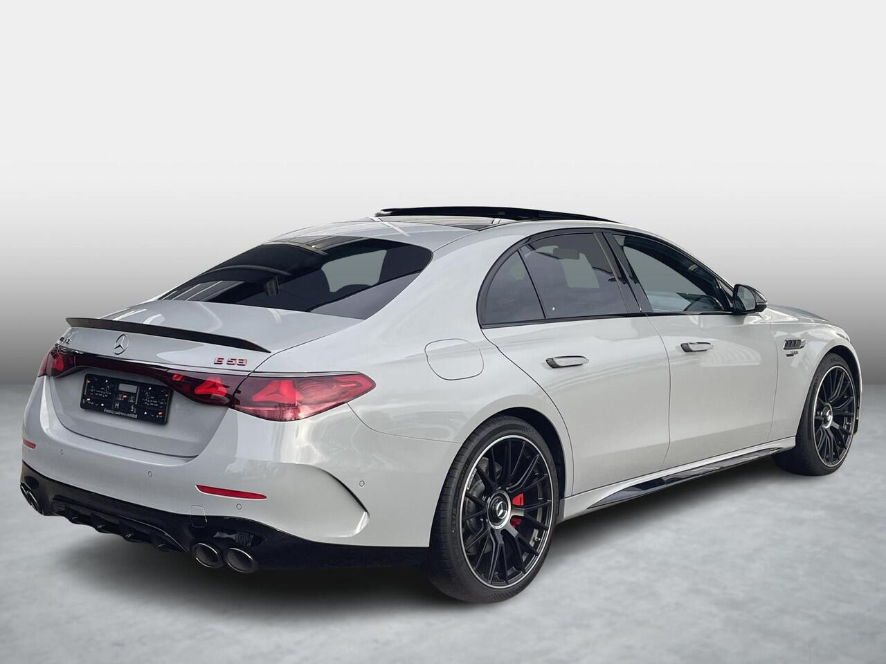 Mercedes-Benz E-KLASSE AMG 53 4MATIC+ Night Edition | Alpine grijs MANUFAKTUR | DIGITAL LIGHT | Panoramadak | AMG carbon exterieur pakket | AMG night pakket | Head-up display | AMG Real Performance Sound