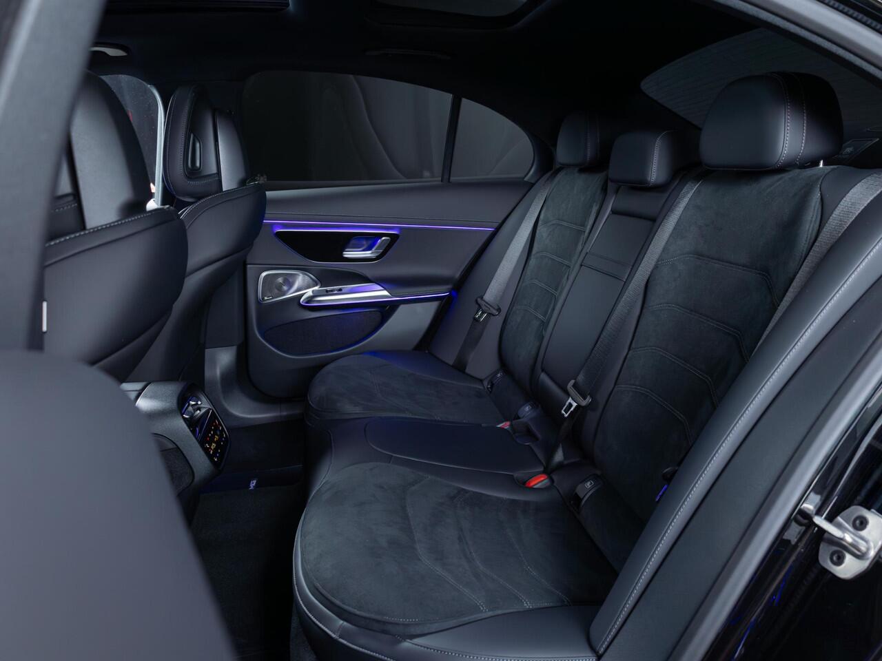 Mercedes-Benz E-KLASSE Limousine 300 e Sport Edition Premium PLUS | Panorama dak | Trekhaak