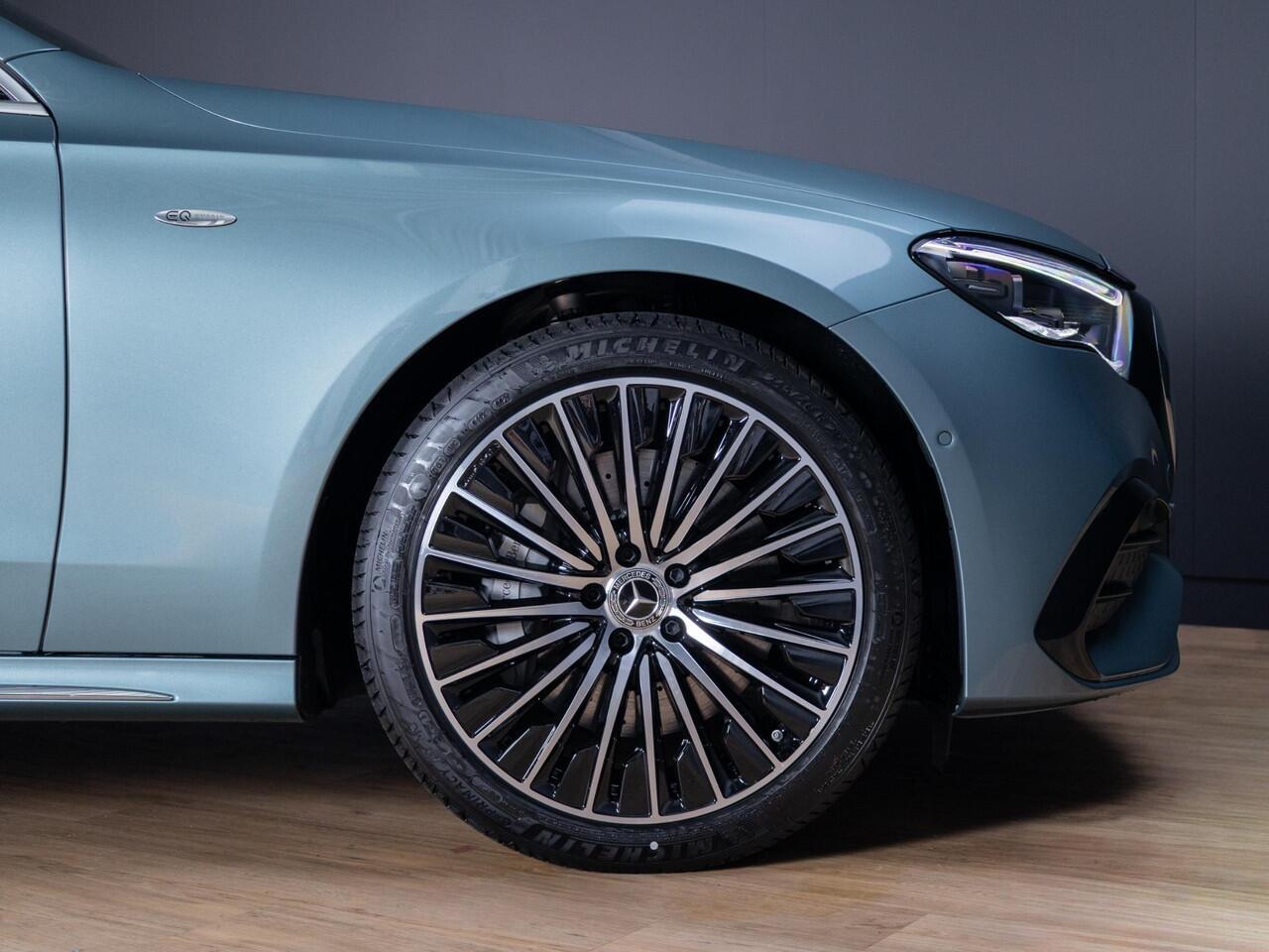 Mercedes-Benz E-KLASSE Limousine 300e Sport Edition Premium PLUS | Trekhaak | Panorama dak