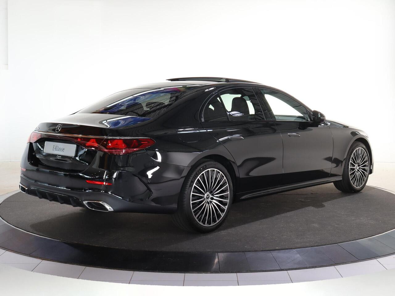 Mercedes-Benz E-KLASSE 300e Sport Edition | Panoramaschuifdak | Premium plus | Superscreen | Nightpakket | Burmester | Stoelventilatie | Rijassistentiepakket Plus | Head-up display | DISTRONIC |