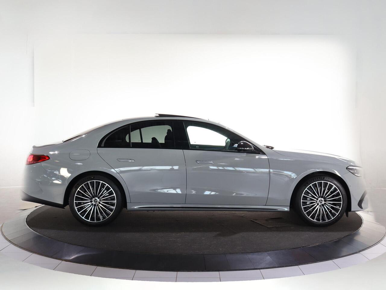 Mercedes-Benz E-KLASSE 300e Sport Edition | Panoramaschuifdak | Premium | Rijassistentiepakket Plus | Stoelventilatie/-verwarming voor | Burmester