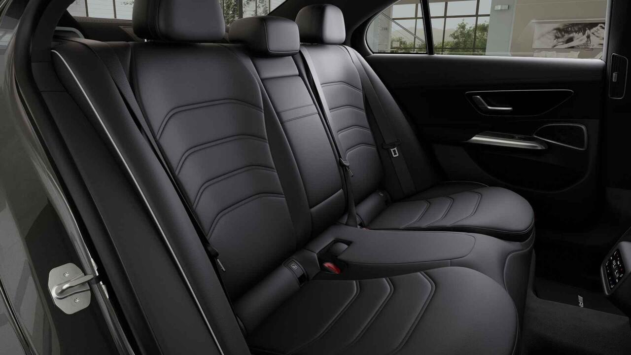 Mercedes-Benz E-KLASSE 300e Sport Edition | Panoramaschuifdak | Premium Plus | Head-up | Rij-assistentiepakket | stoelventilatie voor | Burmester |