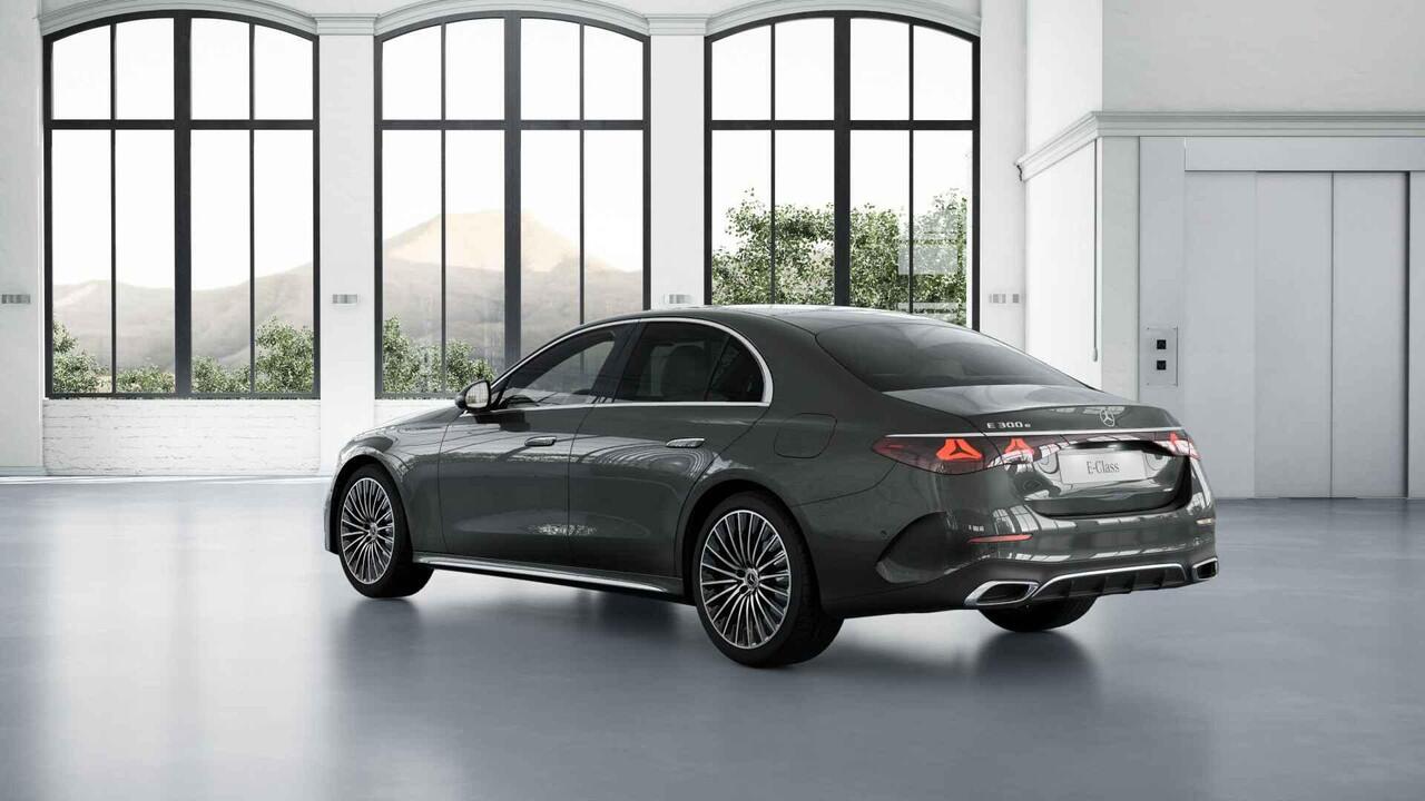 Mercedes-Benz E-KLASSE 300e Sport Edition | Panoramaschuifdak | Stoelventilatie | Burmester | 360° camera | Digital light |