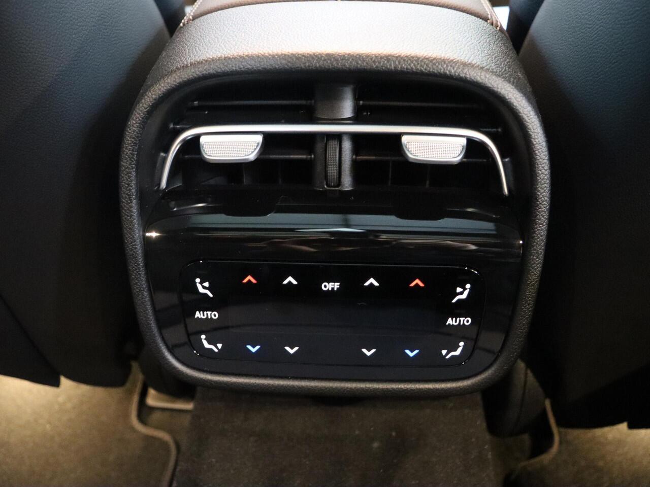 Mercedes-Benz E-KLASSE 300e Sport Edition | Panoramaschuifdak | Nightpakket | Premium plus pakket | Rijassistentiepakket Plus | Stoelventilatie | Burmester | 360° camera |