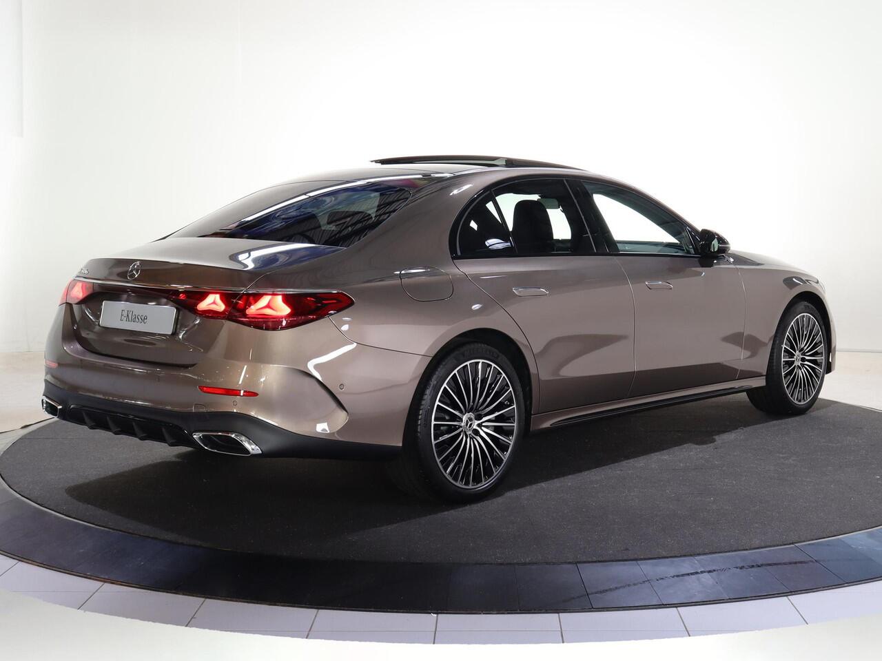 Mercedes-Benz E-KLASSE 300e Sport Edition | Panoramaschuifdak | Nightpakket | Premium plus pakket | Rijassistentiepakket Plus | Stoelventilatie | Burmester | 360° camera |