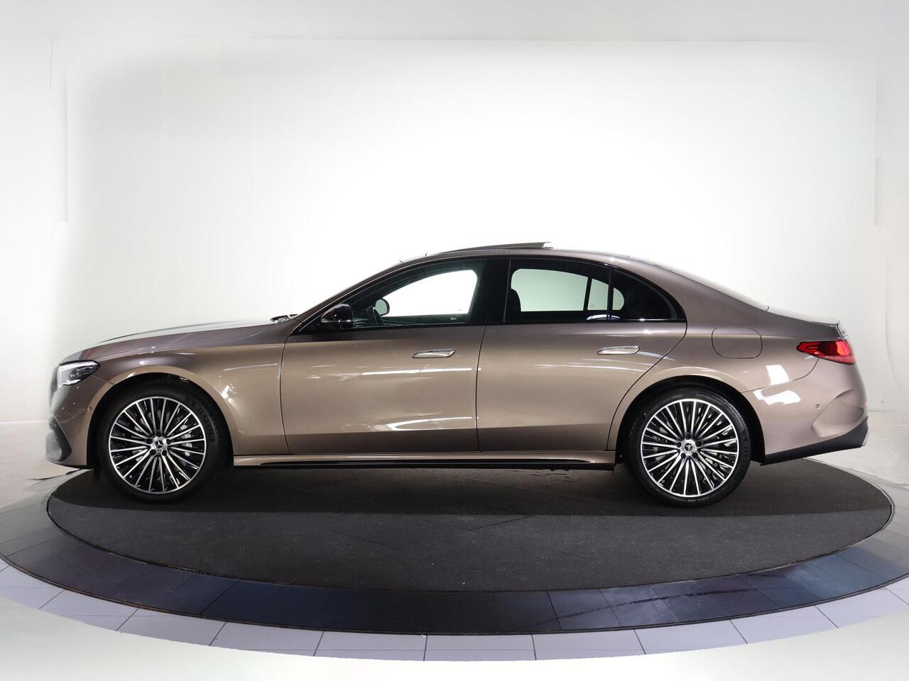 Mercedes-Benz E-KLASSE 300e Sport Edition | Panoramaschuifdak | Nightpakket | Premium plus pakket | Rijassistentiepakket Plus | Stoelventilatie | Burmester | 360° camera |