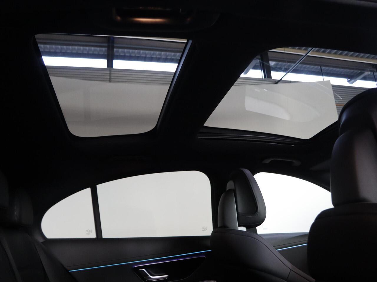 Mercedes-Benz E-KLASSE 300e Sport Edition | Panoramaschuifdak | Nightpakket | Premium plus pakket | Rijassistentiepakket Plus | Stoelventilatie | Burmester | 360° camera |