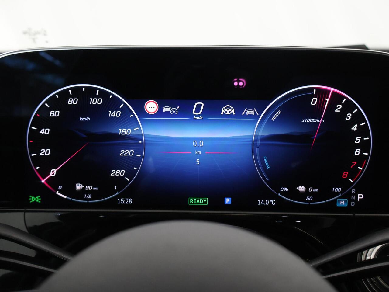 Mercedes-Benz E-KLASSE 300e Sport Edition | Panoramaschuifdak | Premium | Rijassistentiepakket | Leder | Burmester | 360° camera |