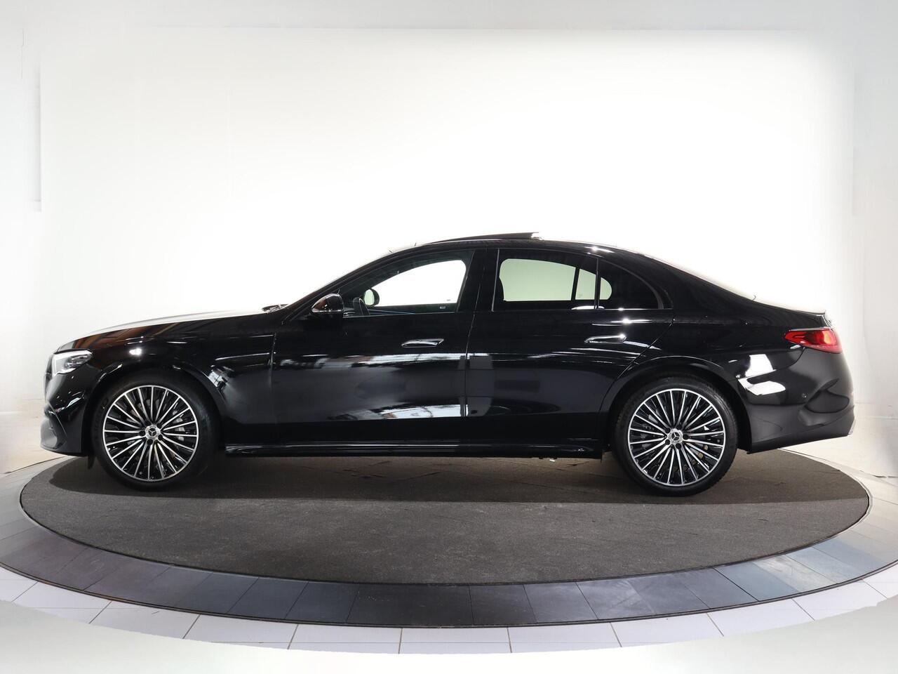 Mercedes-Benz E-KLASSE 300e Sport Edition | Night | Panoramadak | Superscreen | Burmester | Stoelverwarming/ventilatie | Rijassistentiepakket | Head-up display | leder |