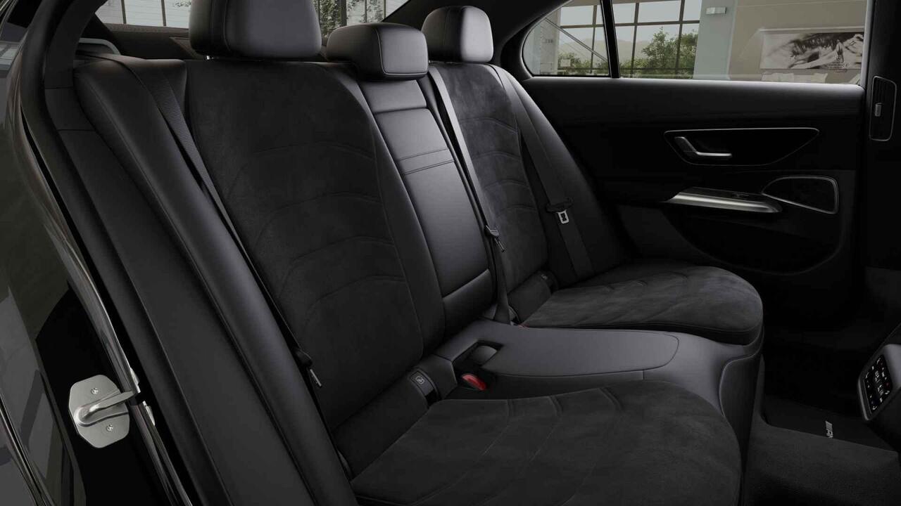 Mercedes-Benz E-KLASSE 300e Sport Edition | Panoramaschuifdak | 360° camera | Dodehoekassistent | Burmester | Nightpakket |