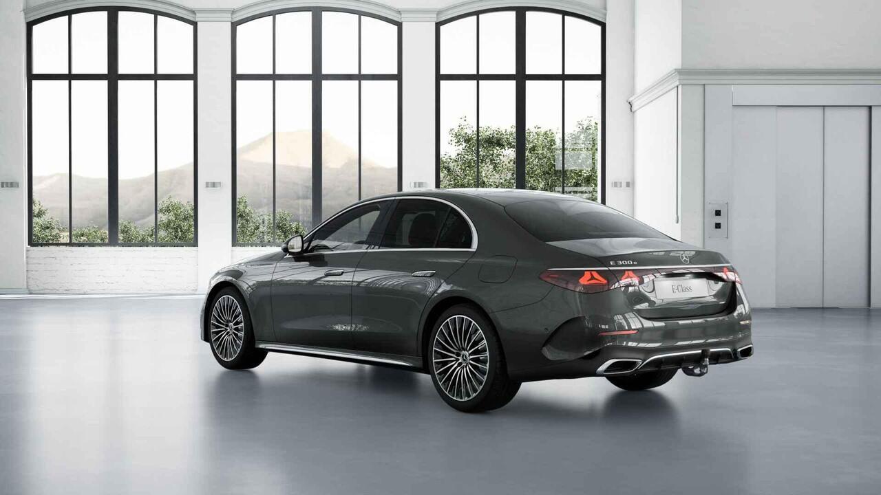 Mercedes-Benz E-KLASSE 300e Sport Edition | Premium Plus pakket | Panoramaschuifdak | Superscreen | Nightpakket | Rijassistentiepakket Plus | Stoelventilatie | Head-up display | Luchtvering |