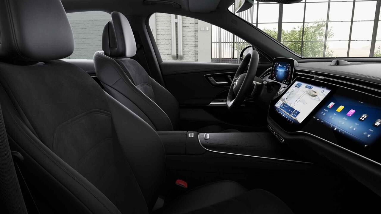 Mercedes-Benz E-KLASSE 300 e Sport Edition | AMG Line | Premium Pakket | Night Pakket | Winter Pakket | Panoramadak | Trekhaak | MBUX Superscreen | Burmester 4D Surround | 360° Camera | Augmented Reality voor Navigatie | DISTRONIC Afstandsassistent | Dodehoekassistent | Verkeer