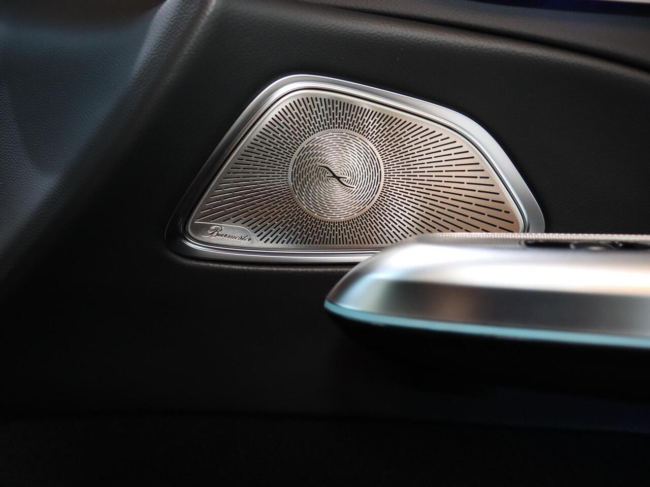 Mercedes-Benz E-KLASSE 300e Sport Edition | Panoramadak | Premium Plus | Superscreen | Nightpakket | Burmester | Stoelverwarming/Ventilatie | Rijassistentiepakket Plus | HUD | Distronic |