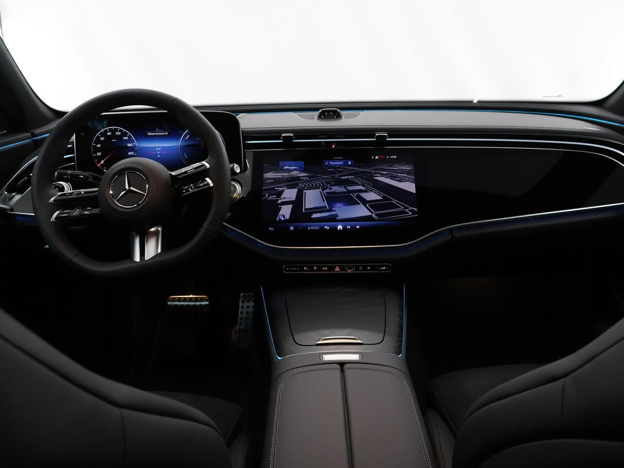Mercedes-Benz E-KLASSE 300e Sport Edition | AMG | Night | Superscreen | Panoramadak | Burmester | Head up display |