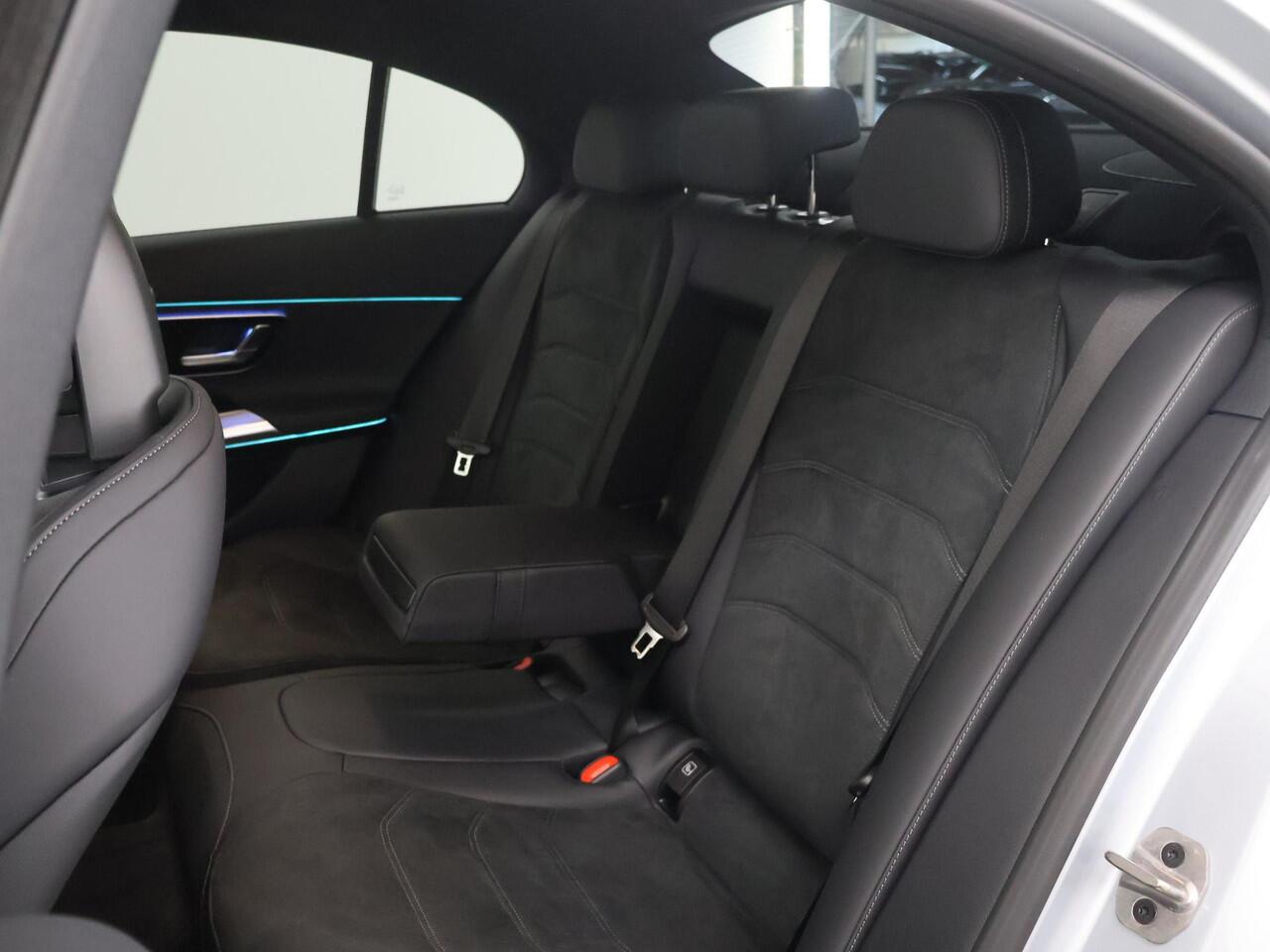 Mercedes-Benz E-KLASSE 300e Sport Edition | Panoramaschuifdak | 360° camera | Dodehoekassistent | Burmester | Nightpakket |