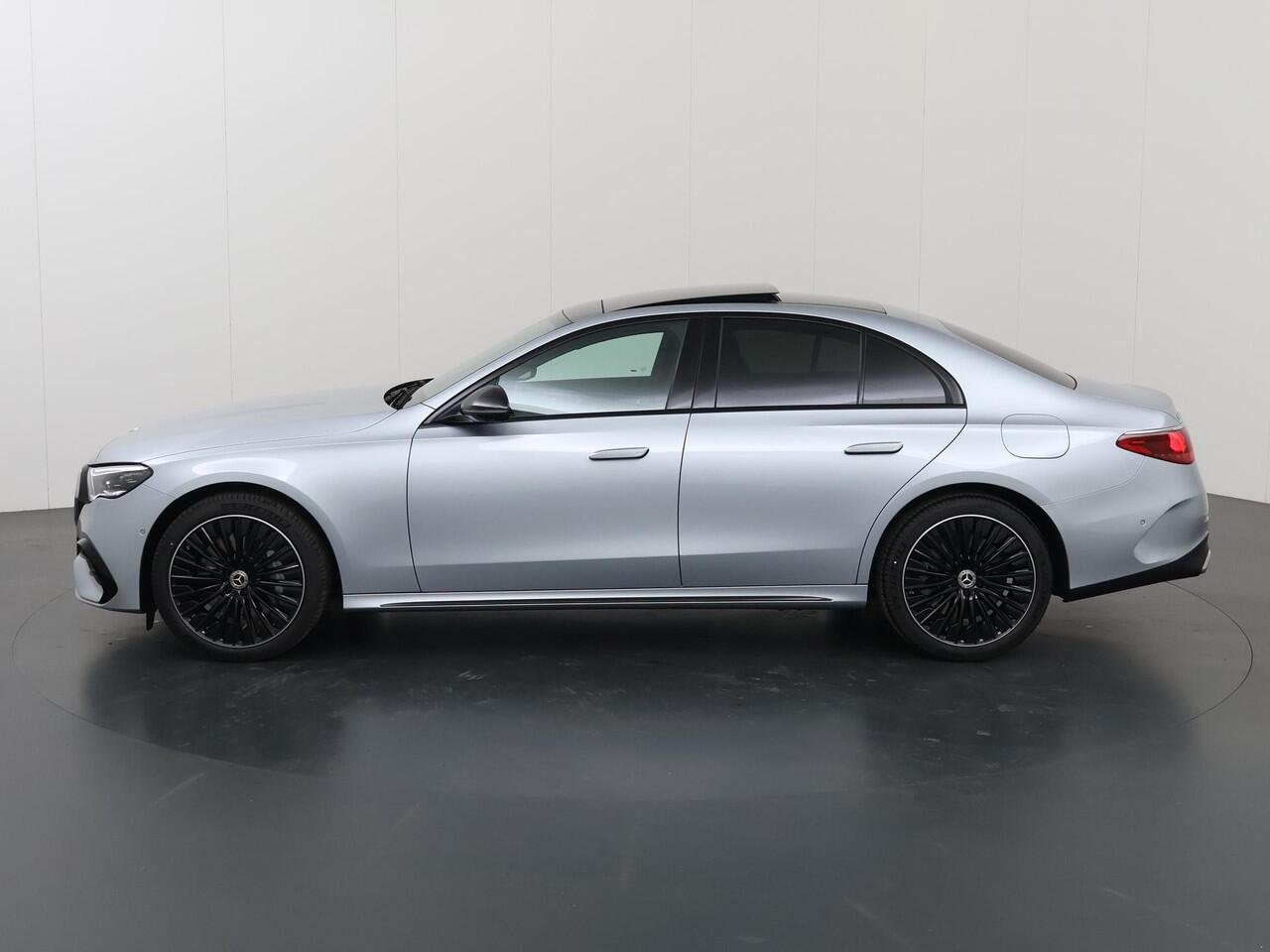 Mercedes-Benz E-KLASSE 300e Sport Edition | Panoramaschuifdak | 360° camera | Dodehoekassistent | Burmester | Nightpakket |