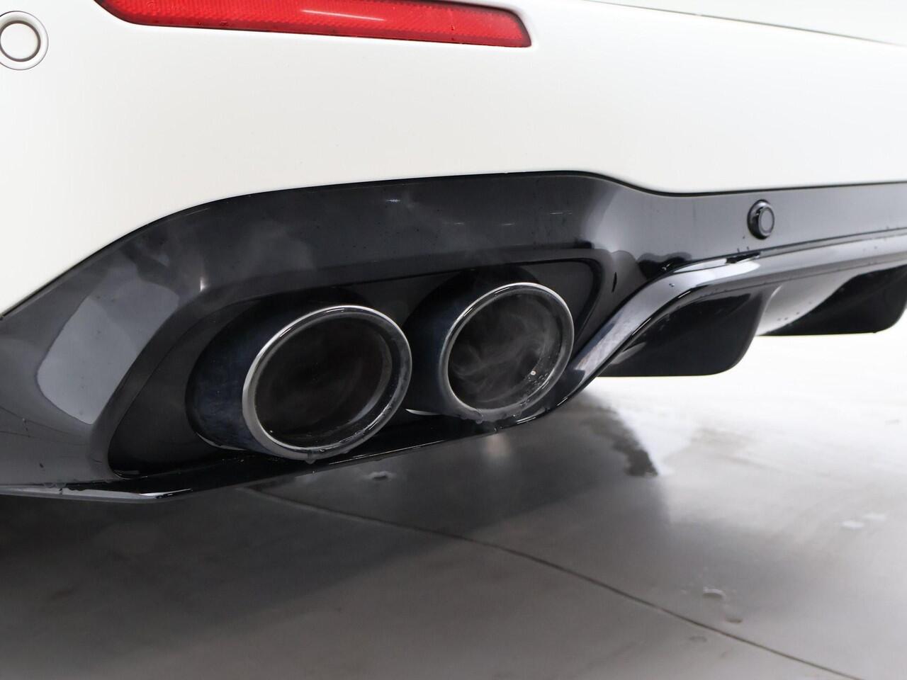 Mercedes-Benz E-estate AMG 53 4MATIC 435 PK PREMIUM PLUS + BURMESTER | SCHUIFDAK | DISTRONIC | 360 CAMERA