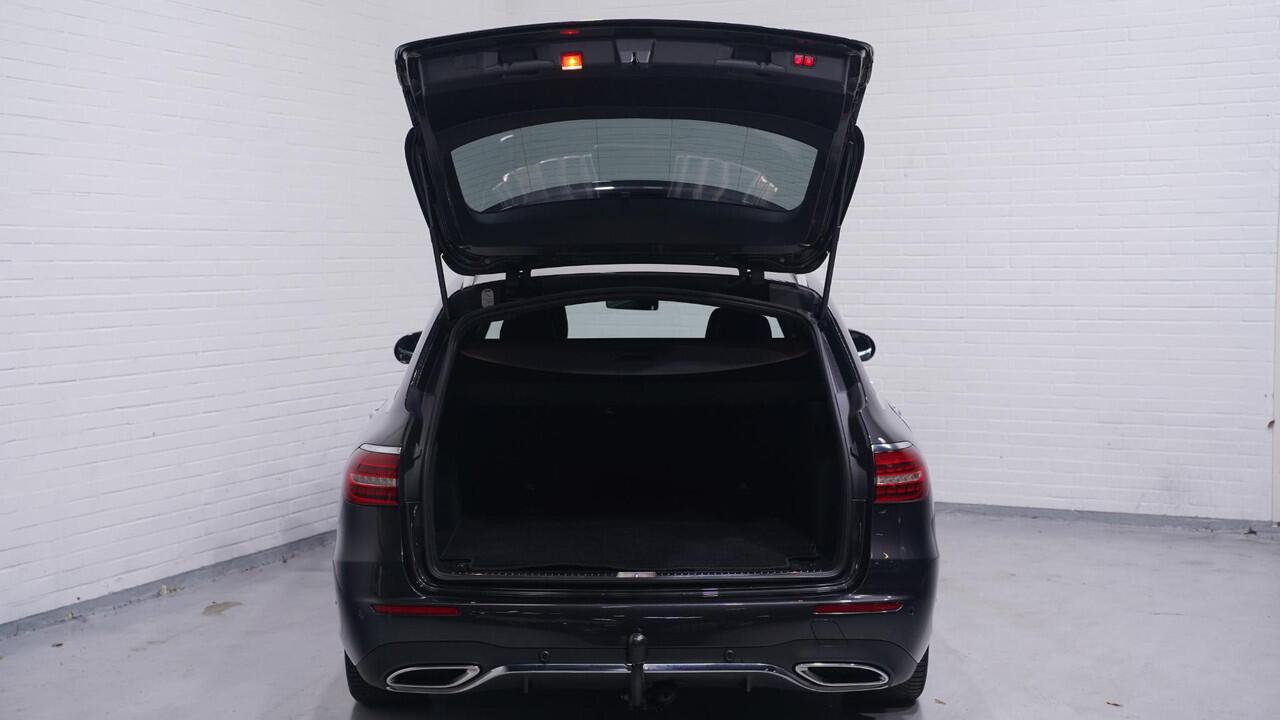 Mercedes-Benz E-estate 200 Business Solution AMG Panodak Burmester surround electr-achterklep 1e Eig. NAP DAB ACC ECC lane-assist private-glas trekhaak Camera 360