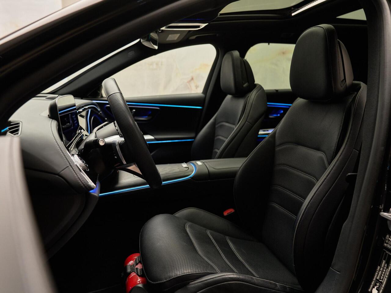 Mercedes-Benz E-estate 300 e AMG Line, pano, luchtv., Burmester, bijrijdersdisplay, 360° camera, tr.haak, ACC, keyless, dealeroh, NP97k