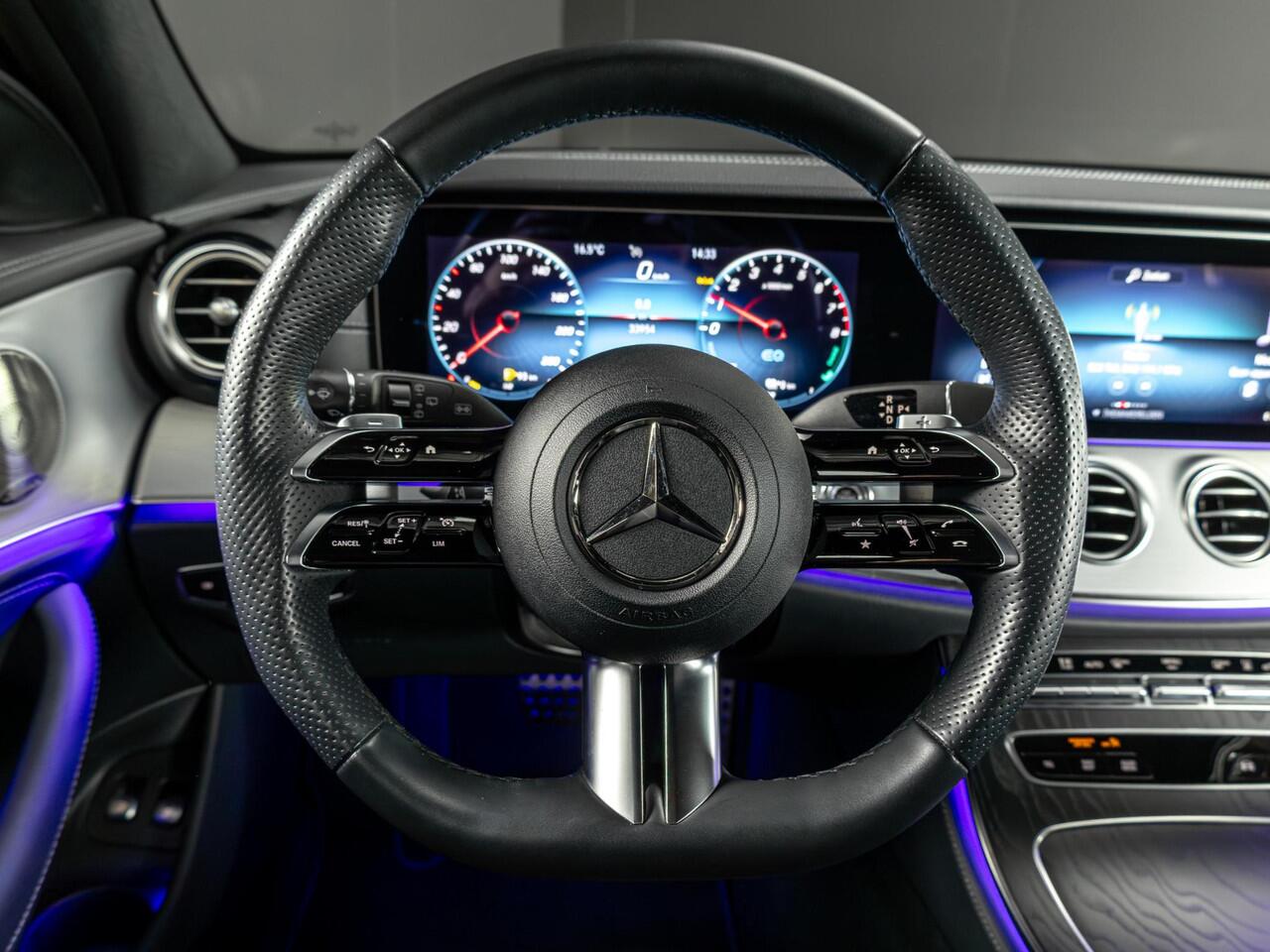 Mercedes-Benz E-estate 300 e AMG Line Panorama dak