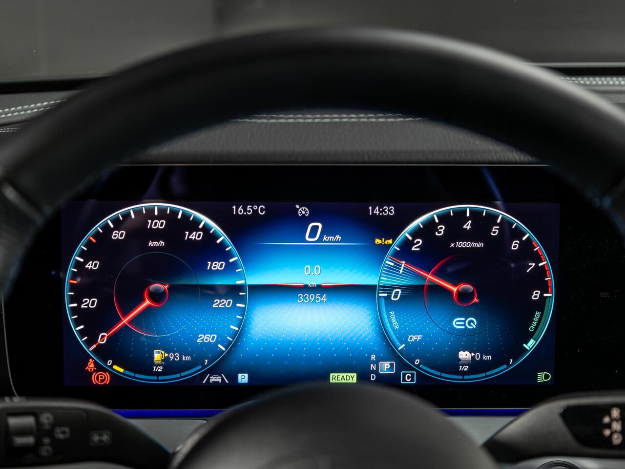 Mercedes-Benz E-estate 300 e AMG Line Panorama dak