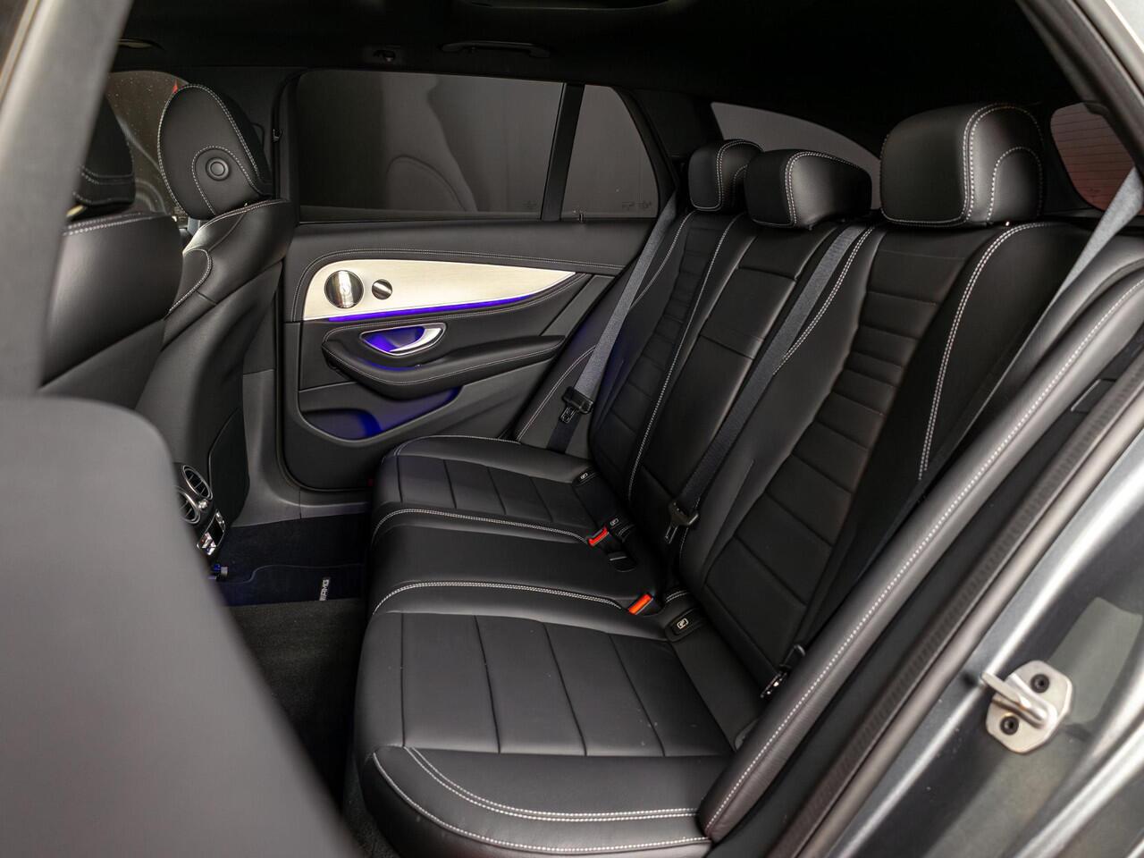 Mercedes-Benz E-estate 300 e AMG Line Panorama dak