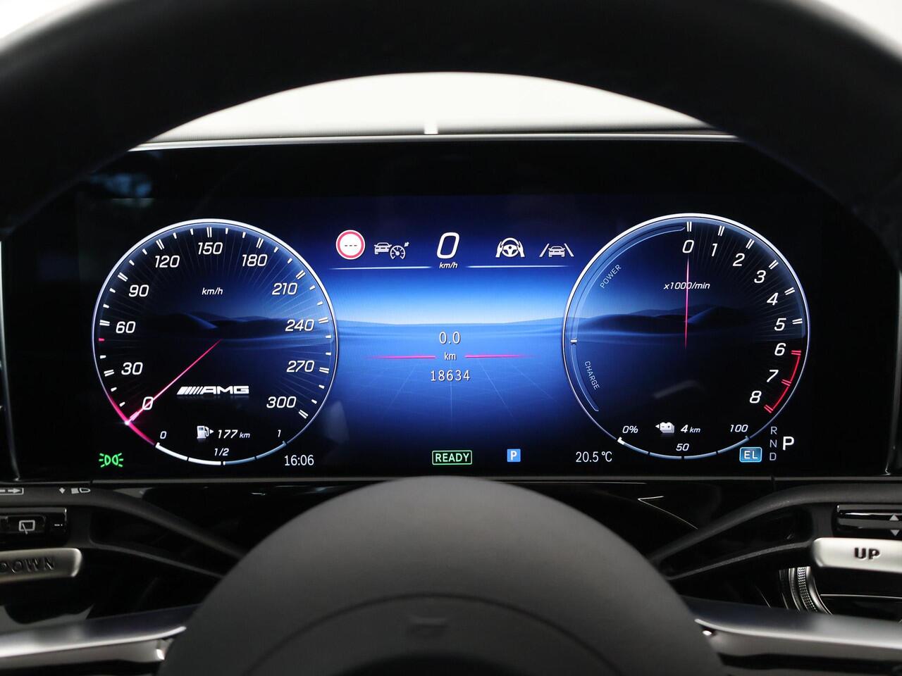 Mercedes-Benz E-estate AMG 53 4MATIC+ | Head-up-Display | Superscreen | Massage | Nightpakket 1 en 2 | Trekhaak | Winter pakket | Rij assistentie pakket |