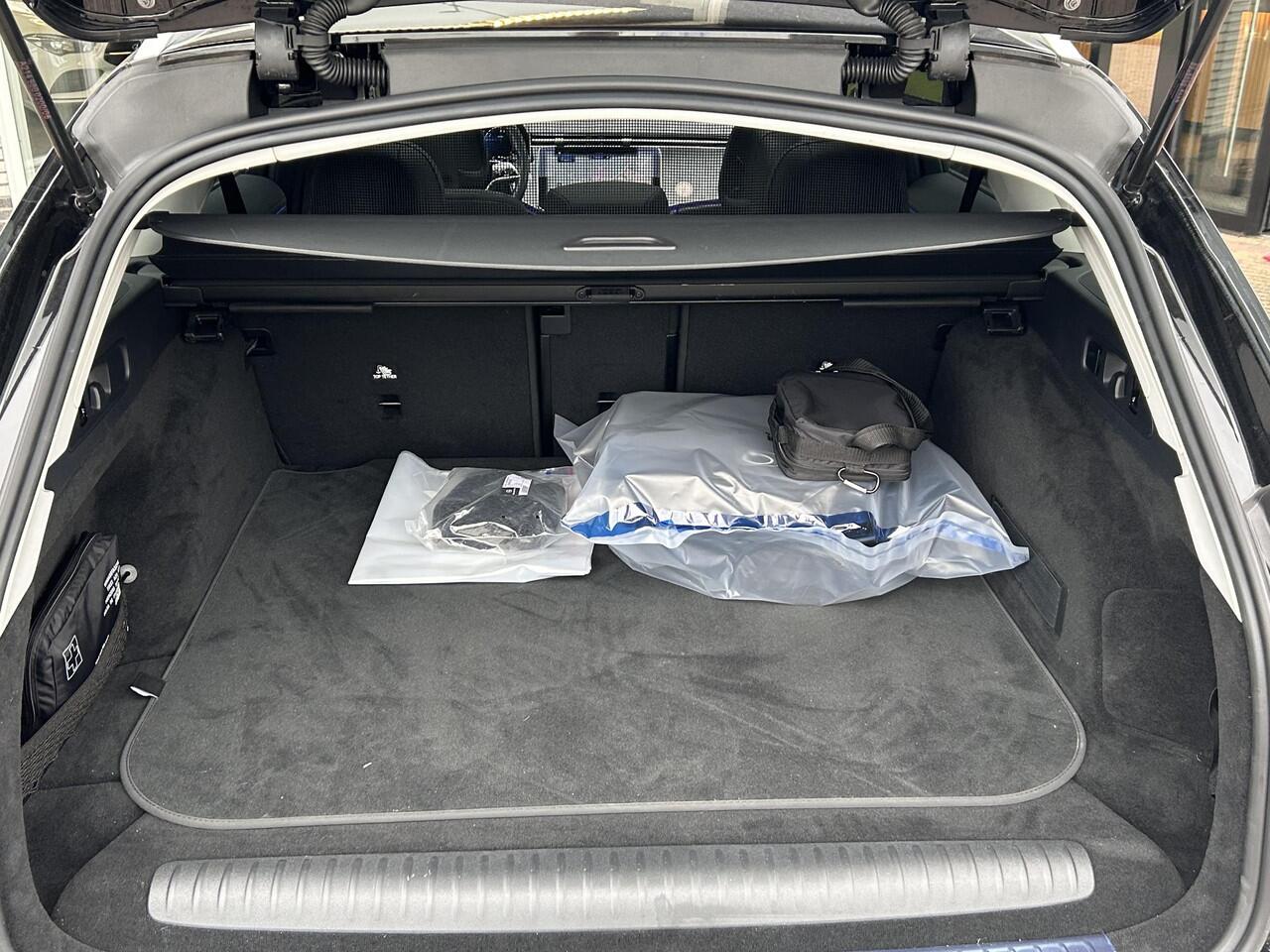 Mercedes-Benz E-estate 300 e | Panoramadak | Burmester 4D | Cruise Control