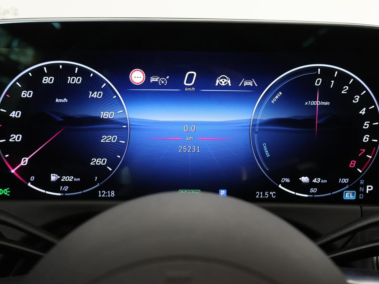 Mercedes-Benz E-estate 300 e AMG Line | Rij assistentie pakket | Trekhaak | Panoramadak | Night pakket |