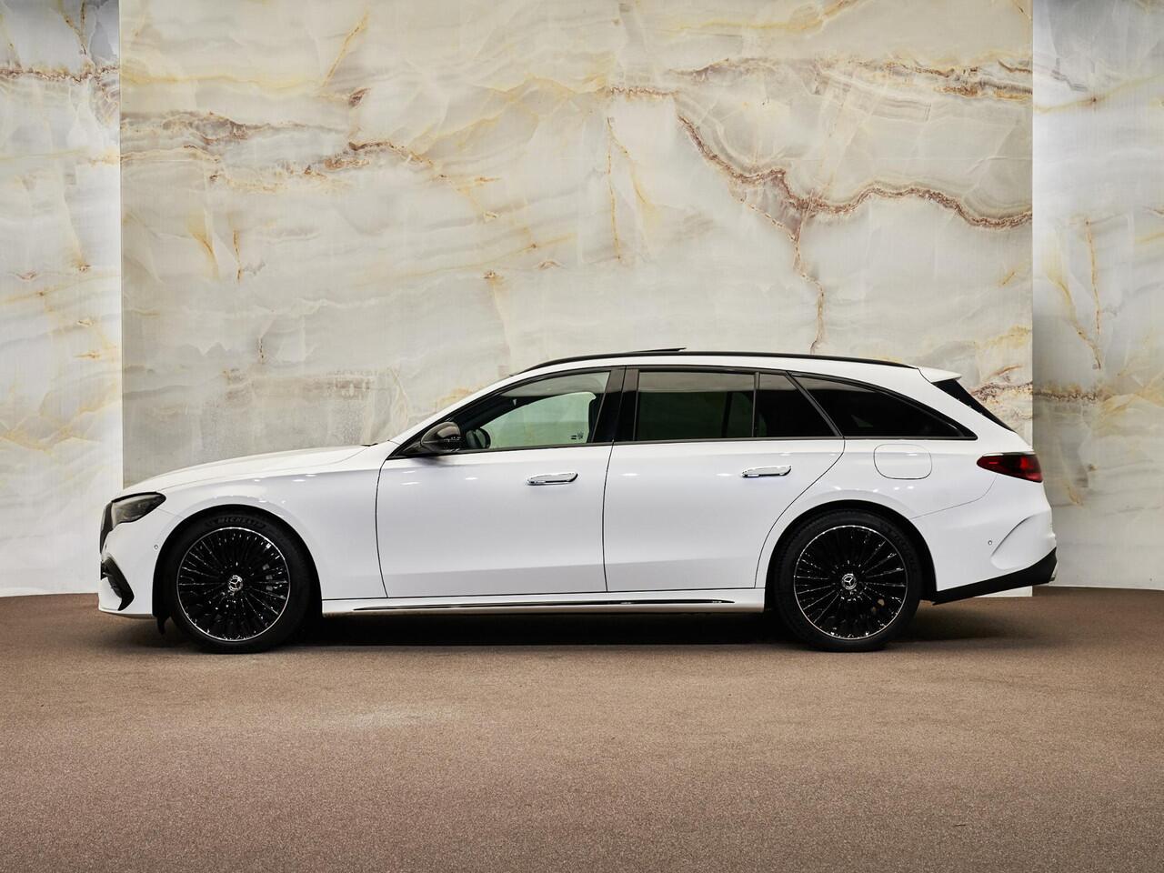 Mercedes-Benz E-estate 300 e AMG Line, NL-auto, 1e eig., pano, Burmester, 360° camera, 20'', tr.haak, ACC, keyless, dealeroh, NP90k