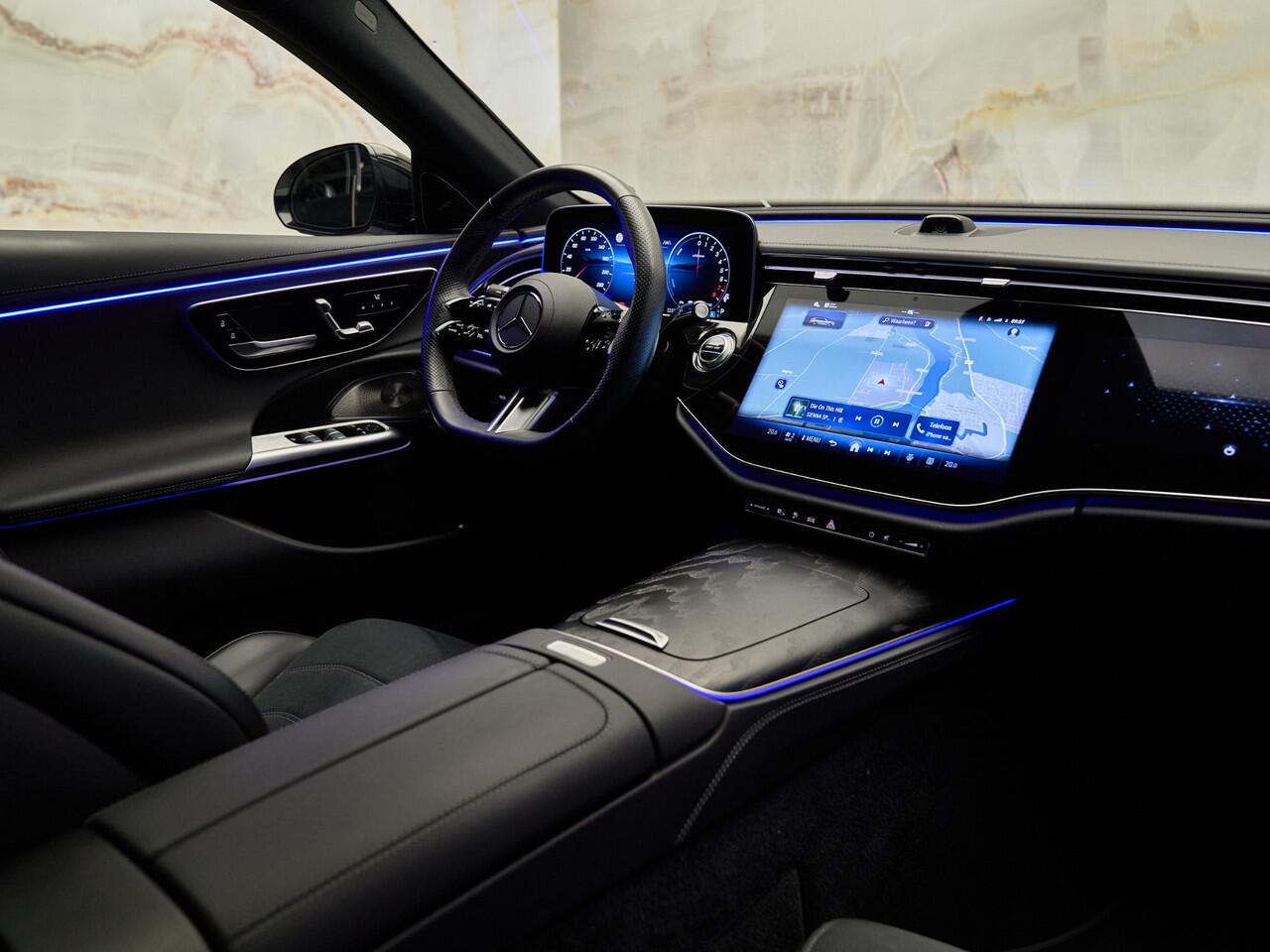 Mercedes-Benz E-estate 300 e AMG Line, NL-auto, 1e eig., pano, Burmester, 360° camera, 20'', tr.haak, ACC, keyless, dealeroh, NP90k