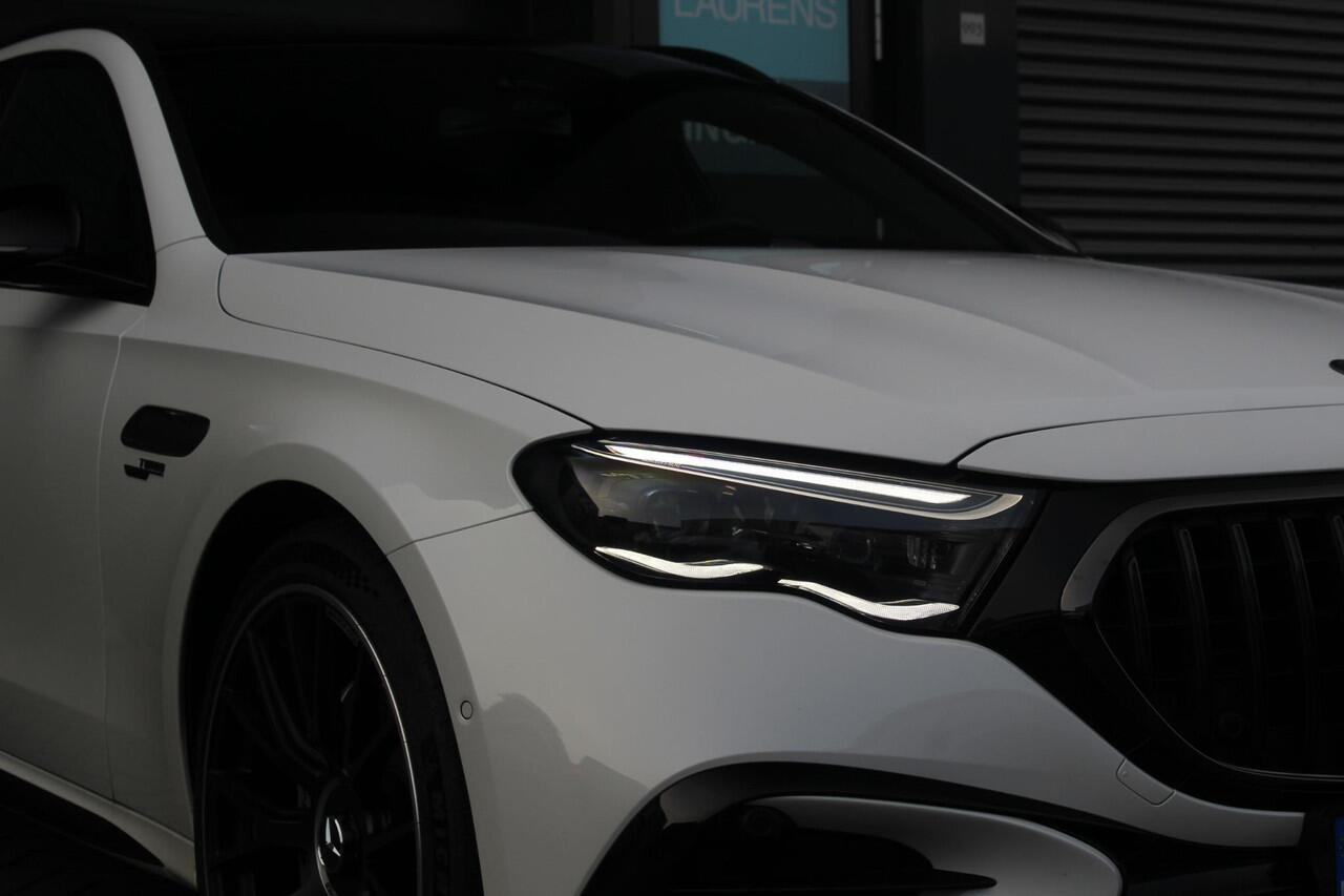 Mercedes-Benz E-estate AMG 53 4MATIC+ Night Edition | MBUX Hyperscreen | Fabrieksgarantie 12-2027 | Achterasbestuuring | Panorama | Leer | Digital light | Trekhaak