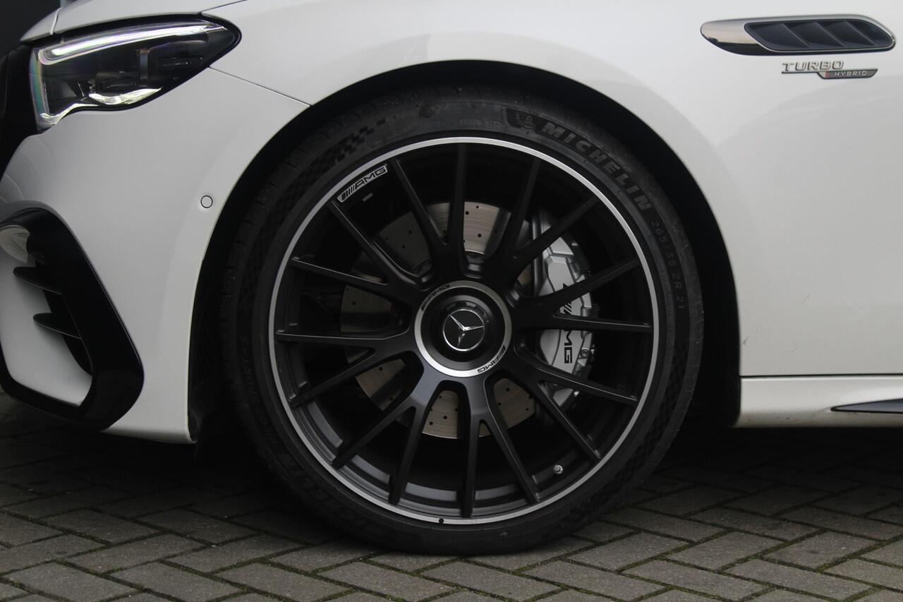 Mercedes-Benz E-estate AMG 53 4MATIC+ Night Edition | MBUX Hyperscreen | Fabrieksgarantie 12-2027 | Achterasbestuuring | Panorama | Leer | Digital light | Trekhaak