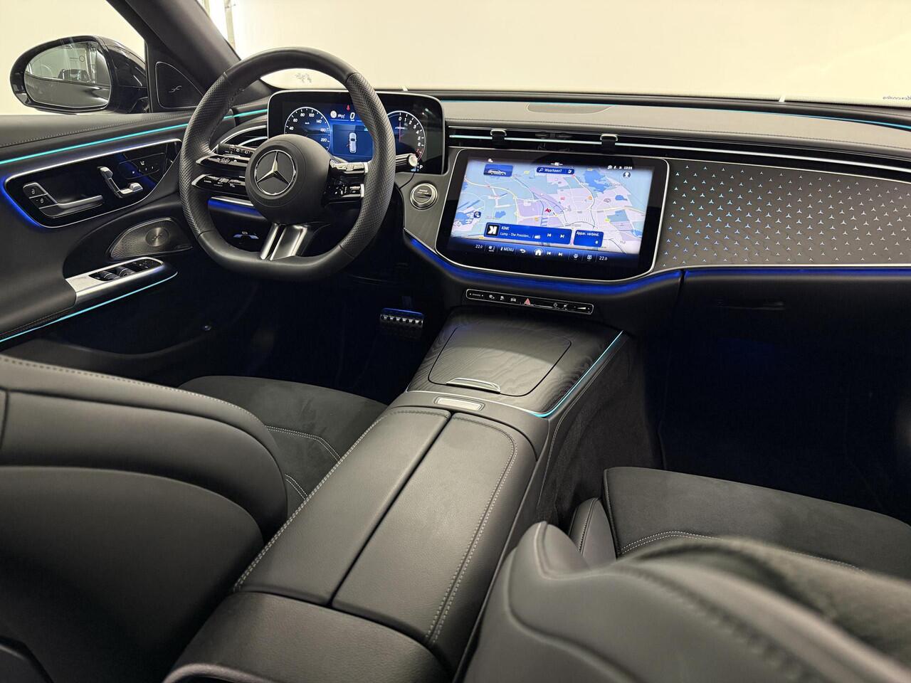 Mercedes-Benz E-estate 300 e AMG Line | Premium | Panoramadak | 20 inch | Trekhaak | Night pakket |