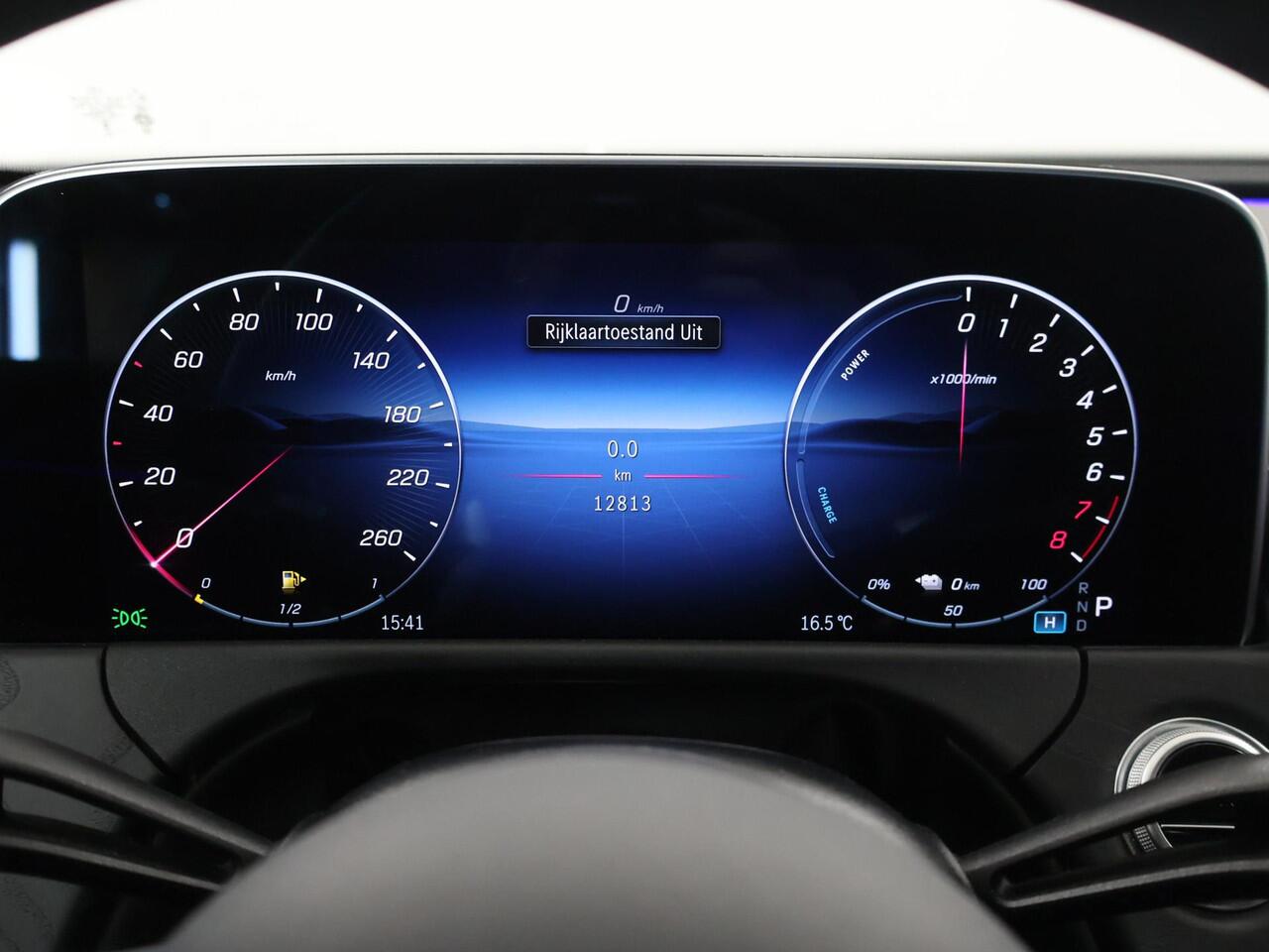 Mercedes-Benz E-estate 300 e AMG Line | AMG | Panoramadak | Trekhaak | Night pakket | Stoelverwarming |