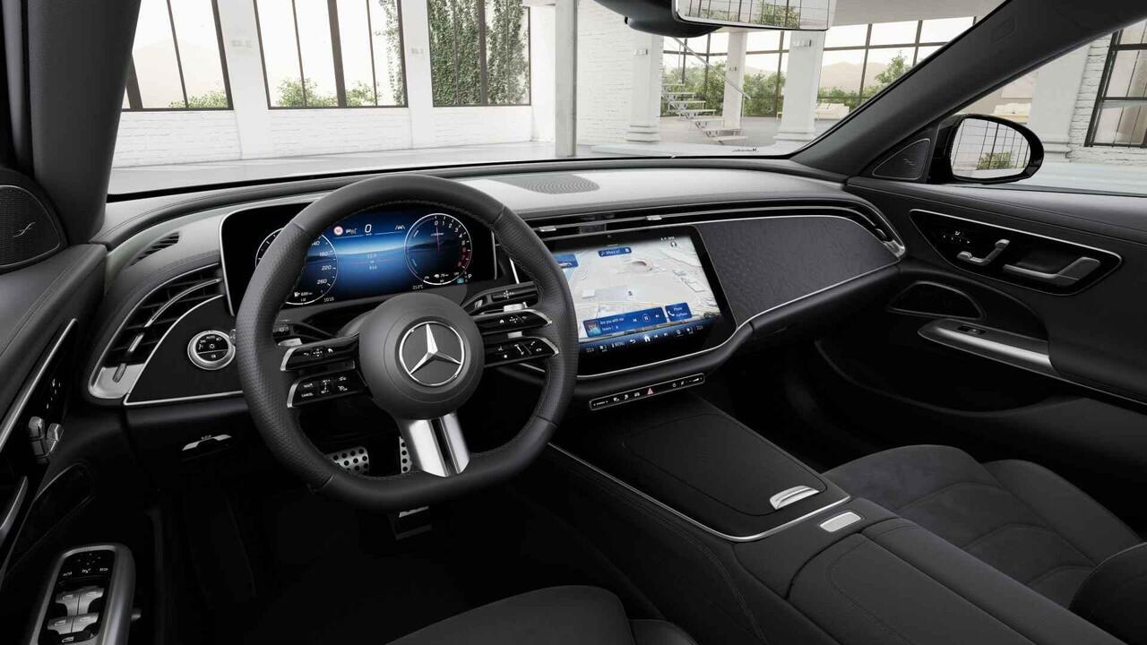 Mercedes-Benz E-estate 300 e AMG Line | Night | Panoramadak | Premium | Rij assistentiepakket plus | Burmester | 20 inch | Trekhaak |