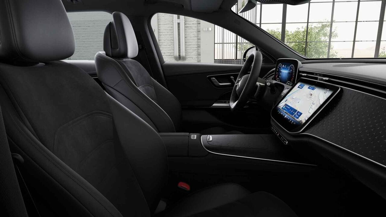 Mercedes-Benz E-estate 300 e AMG Line | Night | Panoramadak | Premium | Rij assistentiepakket plus | Burmester | 20 inch | Trekhaak |