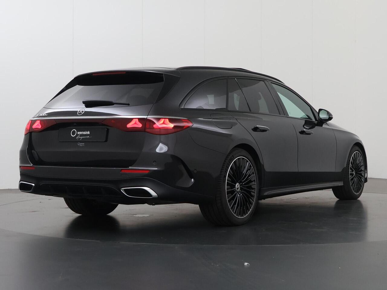 Mercedes-Benz E-estate 300 e AMG Line | Night | Panoramadak | Trekhaak | Burmester | Memory | 360 camera | Winter pakket | Rij assistentiepakket |