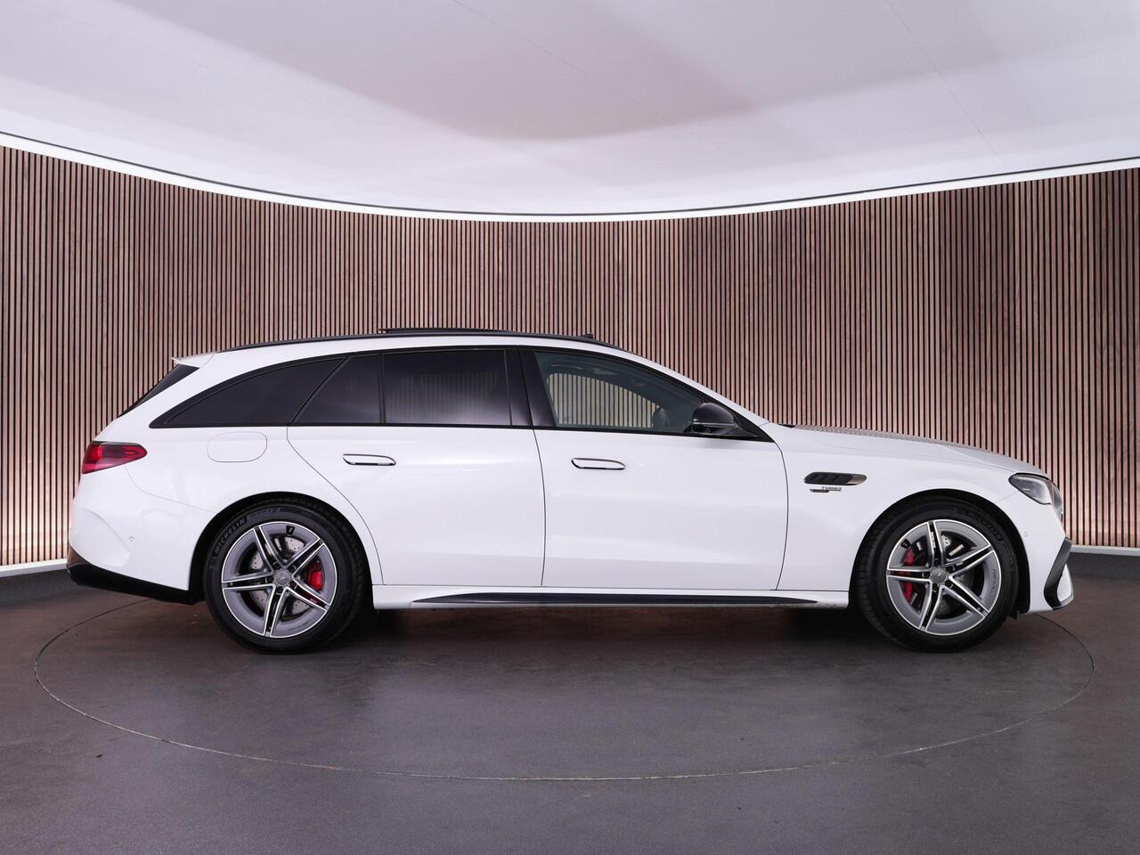 Mercedes-Benz E-estate E53 AMG 612pk 4MATIC+ Night Edition |BTW-auto|dealer onderhouden|dynamic plus|hyperscreen|Burmester|achterasbesturing|panoramadak|digital LED|HUD|memory|360 camera|