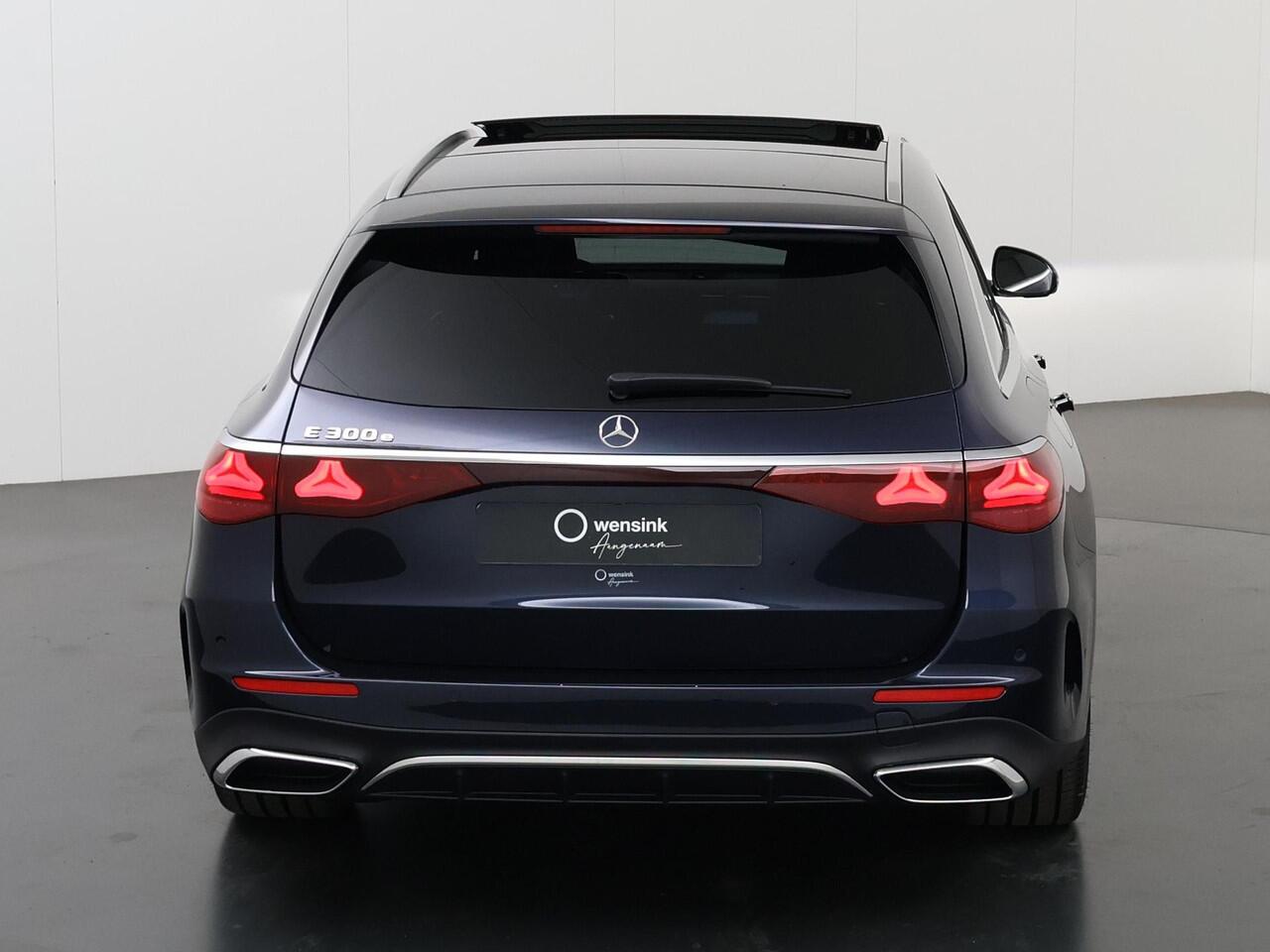 Mercedes-Benz E-estate 300e Sport Edition | SOH 99,5 % | Premium Pakket | Distronic | Panoramadak | Stoelventilatie | Digital light | Burmester 4D sound | Apple carplay/Android auto |
