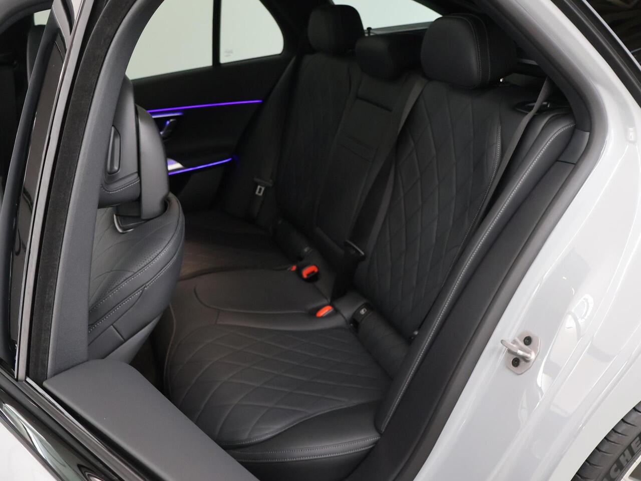 Mercedes-Benz E-estate 300 e Sport Edition | Rijassistentie pakket plus | Panorama dak | AIRMATIC | Head Up display | Night Pakket | Superscreen |