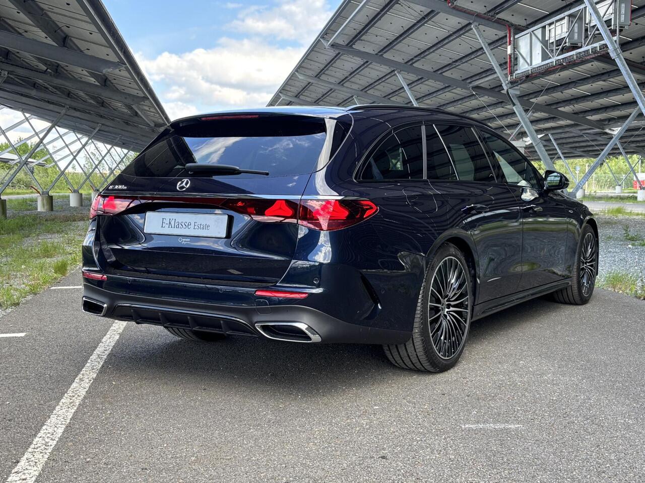 Mercedes-Benz E-estate 300e AMG Line Sport Edition | Night | Superscreen | Panoramadak | Rijassistentiepakket | Burmester | 360 camera | Stoelverwarming/ventilatie |