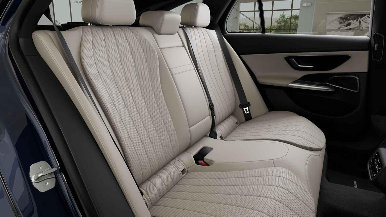 Mercedes-Benz E-estate 300e Sport Edition | Panoramaschuifdak | Premium Plus | Rijassistentiepakket Plus | Stoelventilatie/-verwarming voor | Burmester