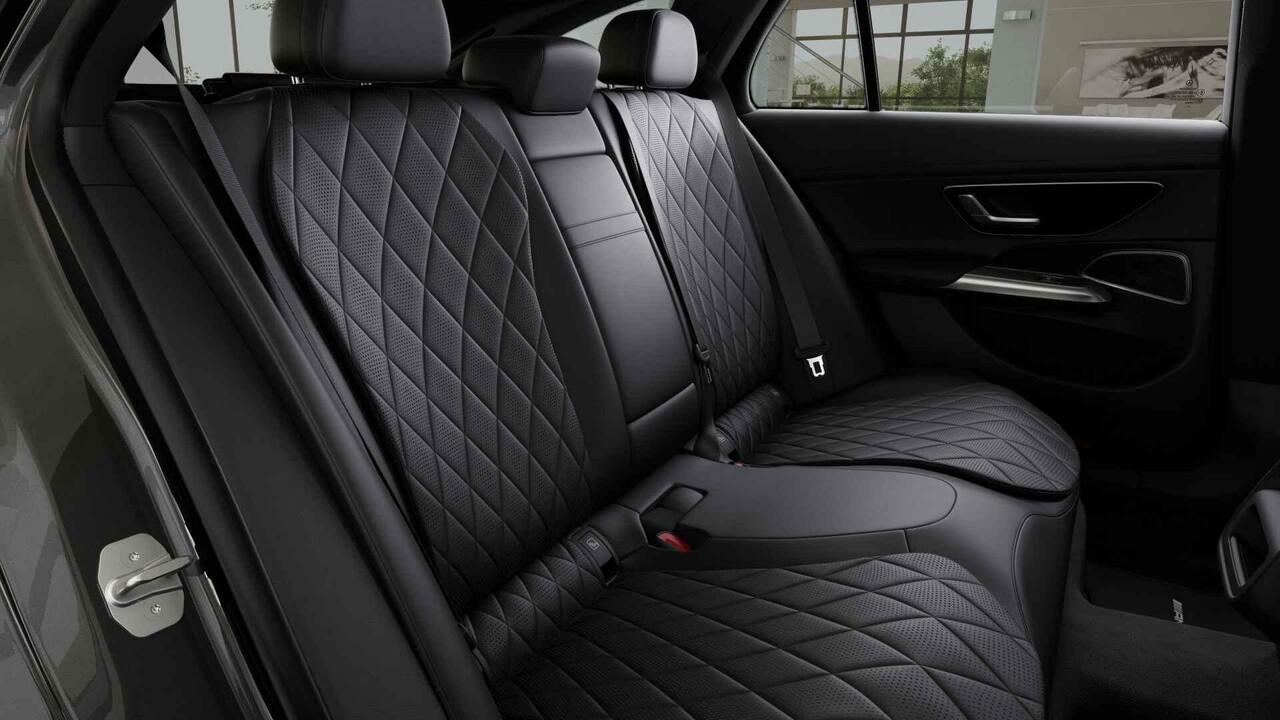 Mercedes-Benz E-estate 300e Sport Edition | Premium pakket | Night Pakket | Nappa Leder | Geklimatiseerde stoelen | Burmester | Trekhaak |